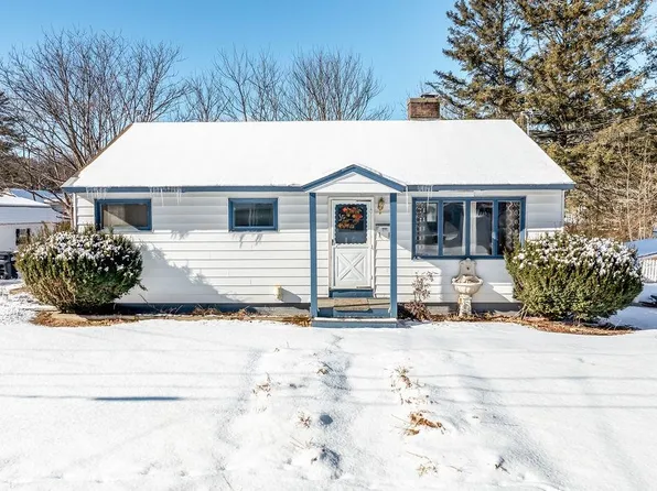 13 Estabrook Circle, Lebanon, NH 03784