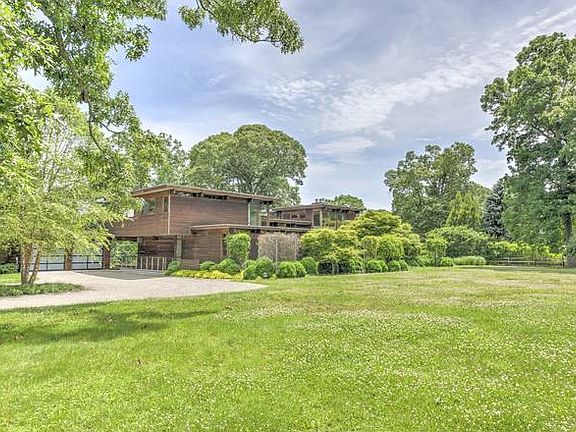 4th image of 31 Westmoreland Dr