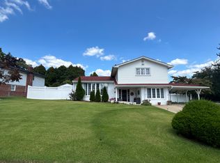 121 Kingfield Rd, Philadelphia, PA 19115