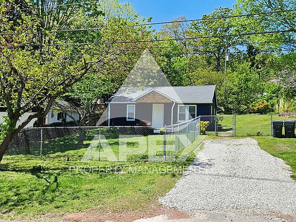 4th image of 915 Forsythe St