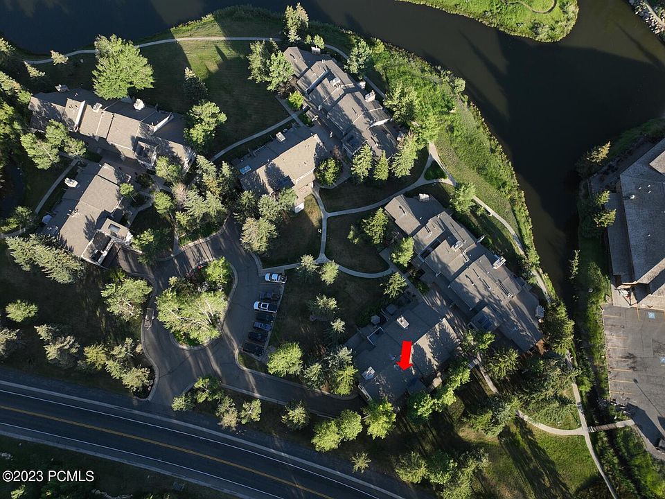 1st image of 1404 Deer Valley Dr