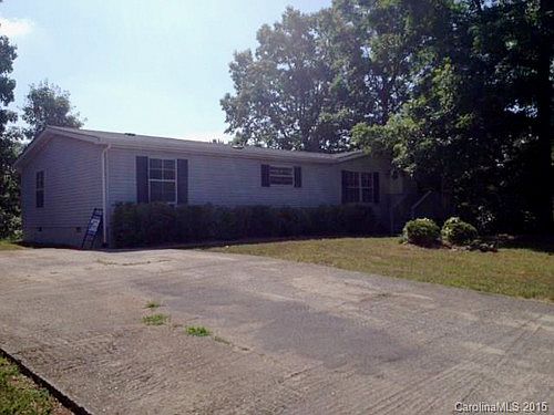 1st image of 202 Big Tree Dr