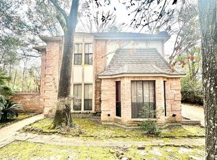 2058 Parkdale Dr, Kingwood, TX 77339