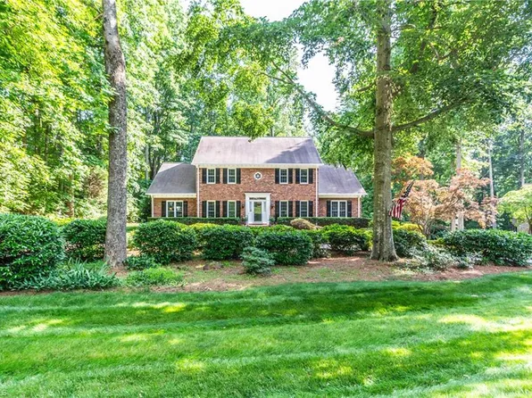 4015 Tanbark Ct, Greensboro, NC 27407