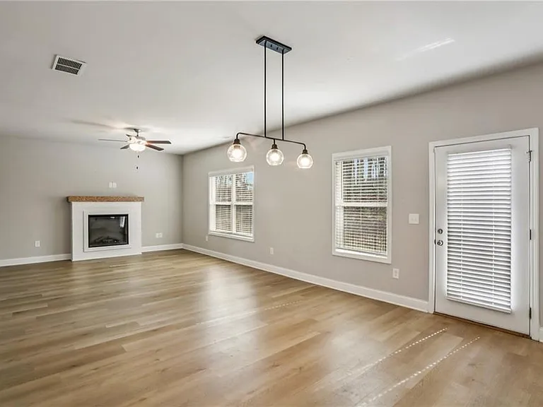 2099 Easterwood Ter — Photo 13