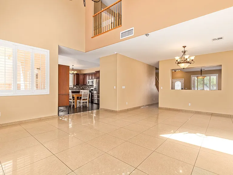 1477 Rancho Ridge Dr — Photo 10