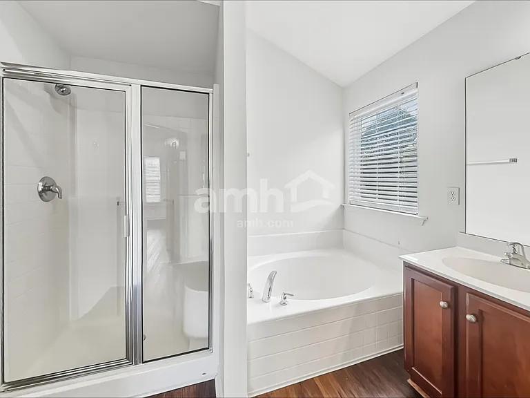 5 Phaeton Ave — Photo 14