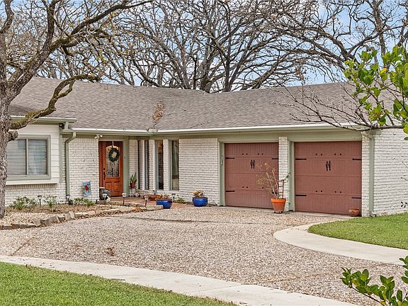 2nd image of 2407 Quail Hollow Dr