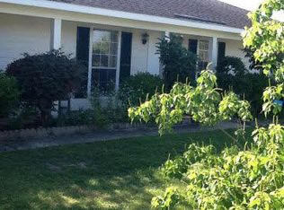 18936 Dalewood Cir, Robertsdale, AL 36567