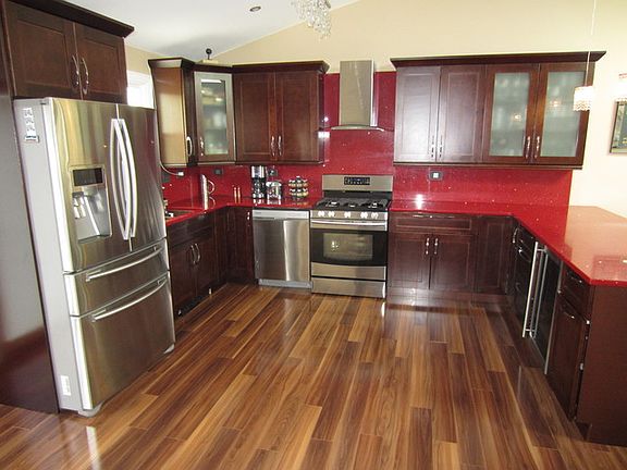 3rd image of 6912 Astoria Dr