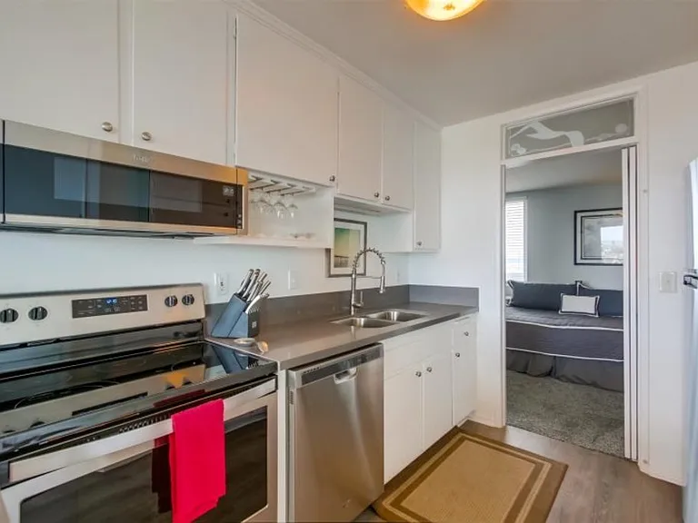 725 Redondo Ct — Photo 11