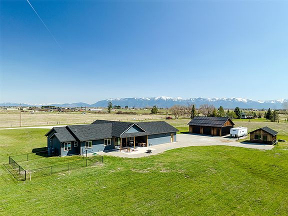 3rd image of 2449 Airport Rd