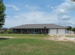 317 Pioneer Rd, Marquette, KS 67464