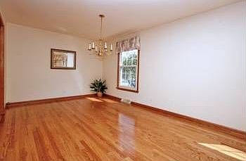 3rd image of 7010 Richmond Ave
