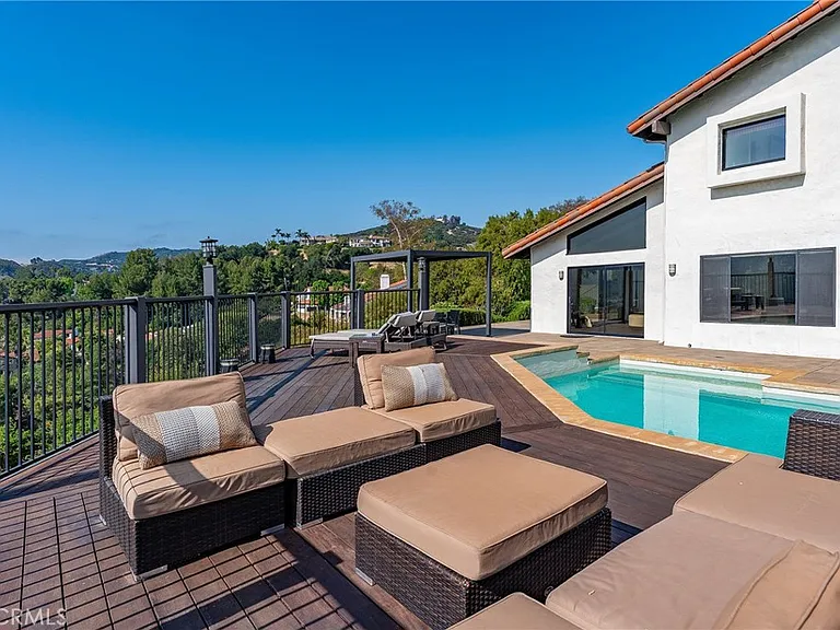 4372 Park Vicente — Photo 42
