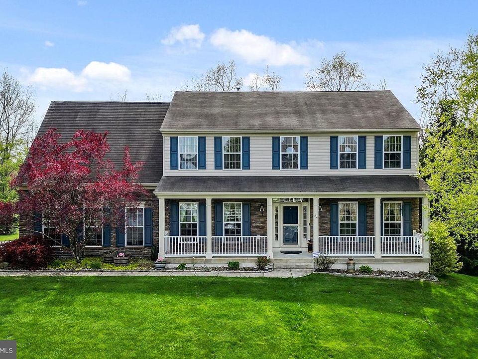 1st image of 34 Joy Cir