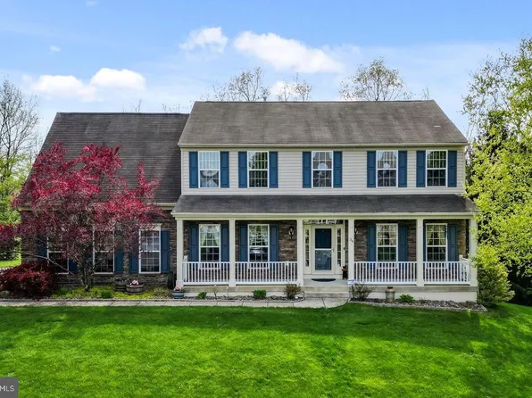 34 Joy Cir, Barto, PA 19504