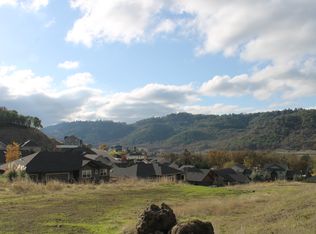 553 Oak Valley Loop, Winchester, OR 97495