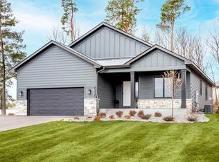 6220 Jarvis Ave S, Cottage Grove, MN 55016