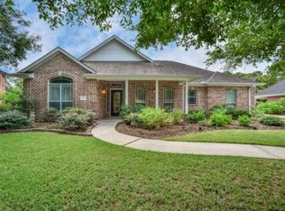 526 Sherwood Forest Dr, Dickinson, TX 77539