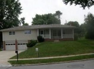 11615 Burke St, Omaha, NE 68154