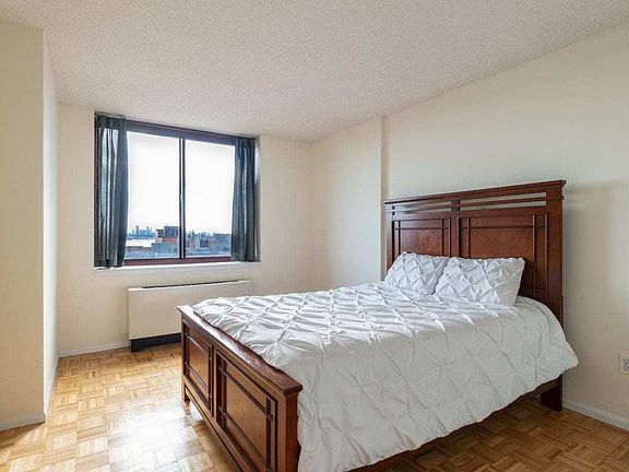 4th image of 474 48th Ave APT 16K