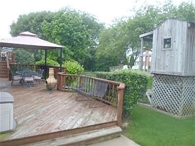 5th image of 640 Cambridge Dr