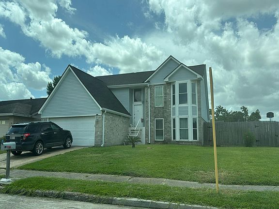 2nd image of 15302 Peachmeadow Ln