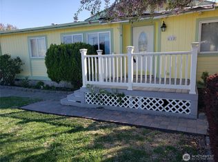 612 1st Ave NW, Ephrata, WA 98823