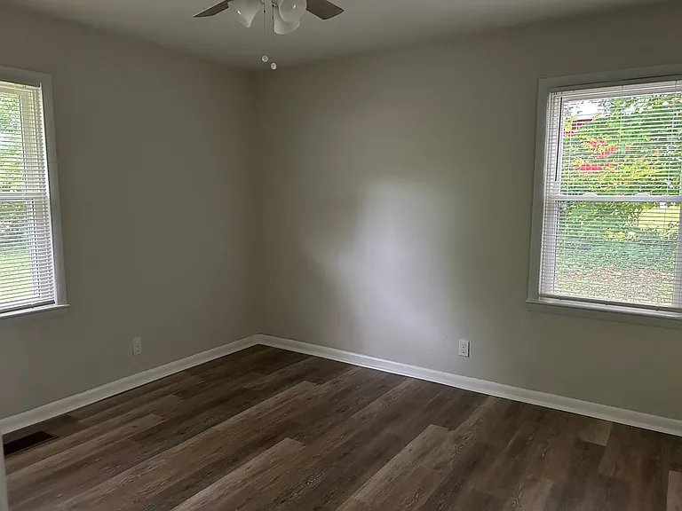 1380 Cummins Ferry Rd — Photo 8