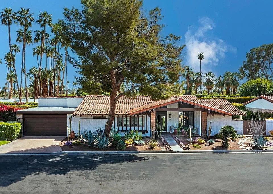 1st image of 1302 Primavera Dr N