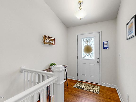 3rd image of 17108 Creek Vista Ct