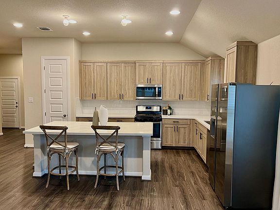 Kitchen with extended island