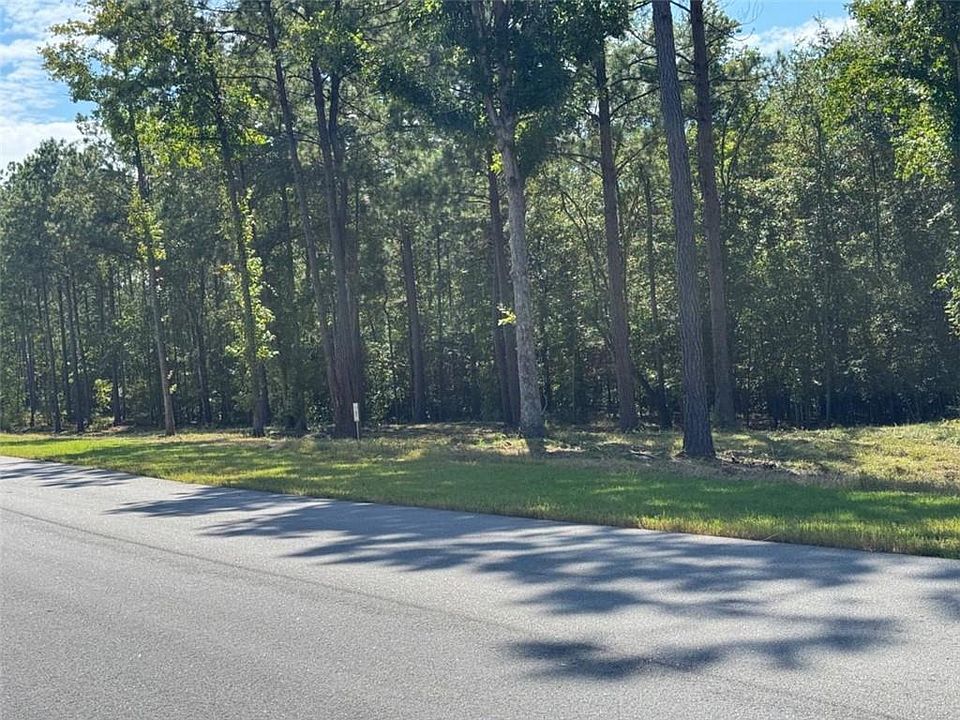 1st image of 100 Falls Ln NE #1