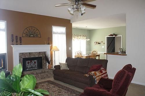 3rd image of 43 Wrightsburg Trl