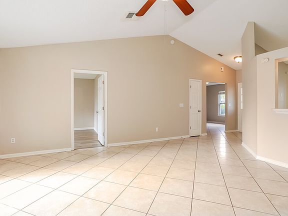 5th image of 8137 Leafcrest Dr