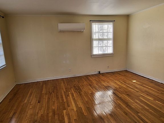 3rd image of 1005 Cherry St #1003