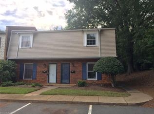 202 Vineyard Park Rd, Winston Salem, NC 27104