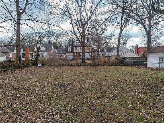 4th image of 38 Lee Ave