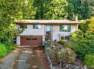 18664 11th Ave NE, Poulsbo, WA 98370