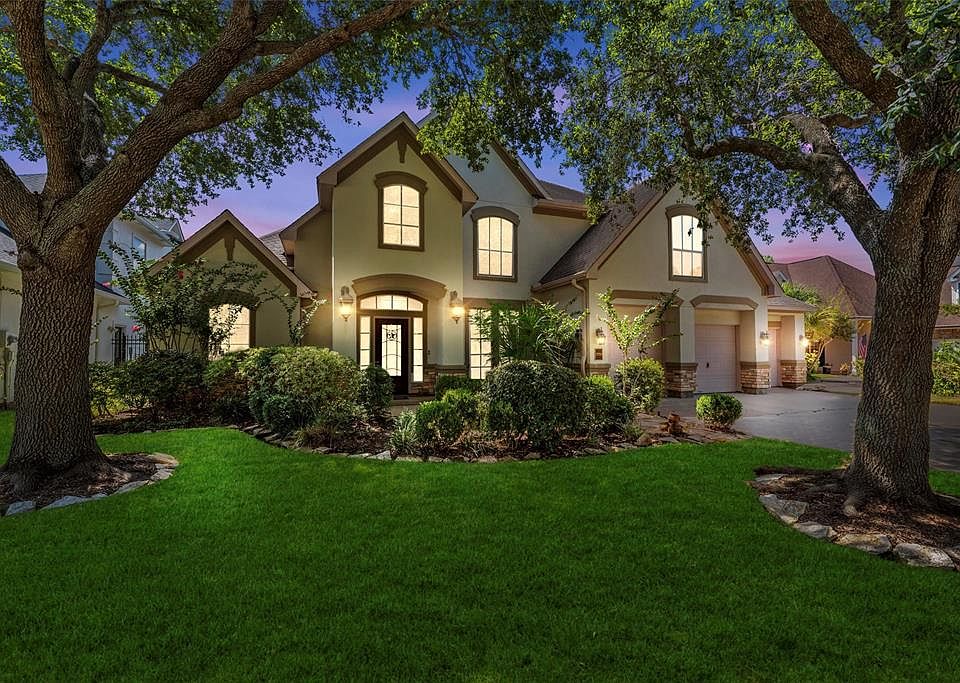 1st image of 2730 Peninsulas Dr