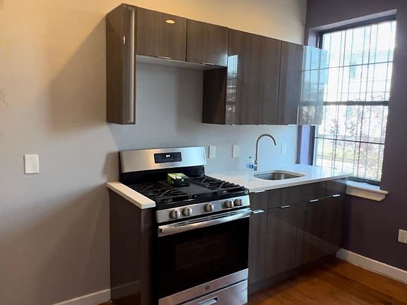 2nd image of 875 18th Ave #101