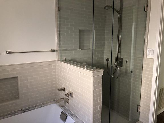 4th image of 5844 Ranchito Ave