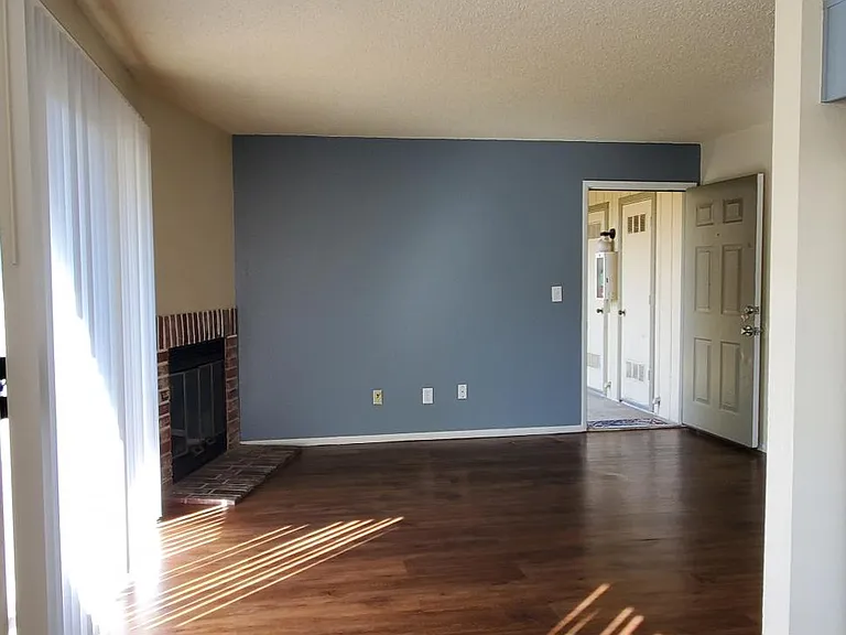 Village Oaks — Photo 14