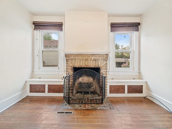 4th image of 808 Ord St