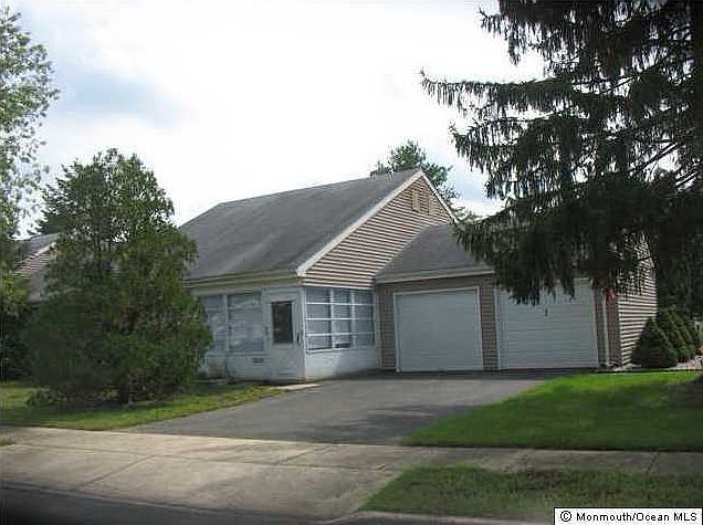 1st image of 6 Petunia Drive #B