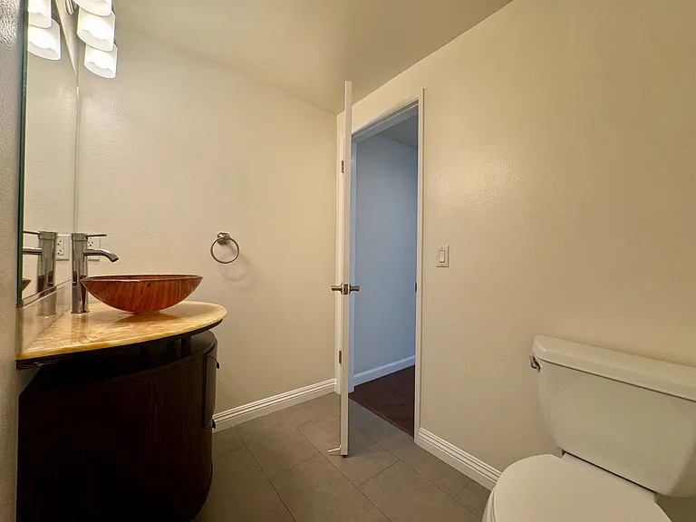 4325 W 182nd St #26 — Photo 11