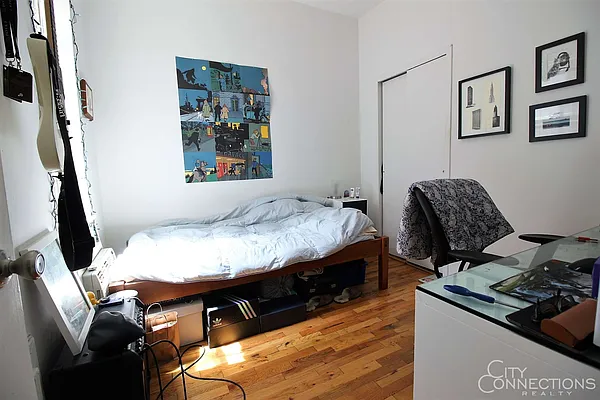 Rented by City Connections Realty | media 12