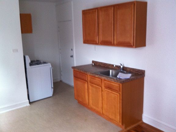 2nd image of 7804 S Essex Ave APT 2D