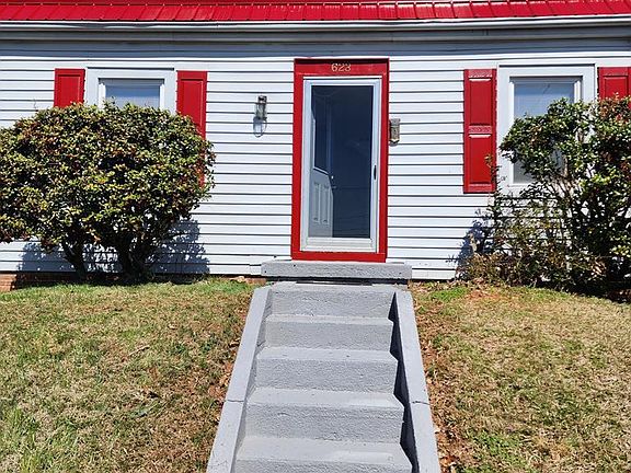 2nd image of 623 E Church St